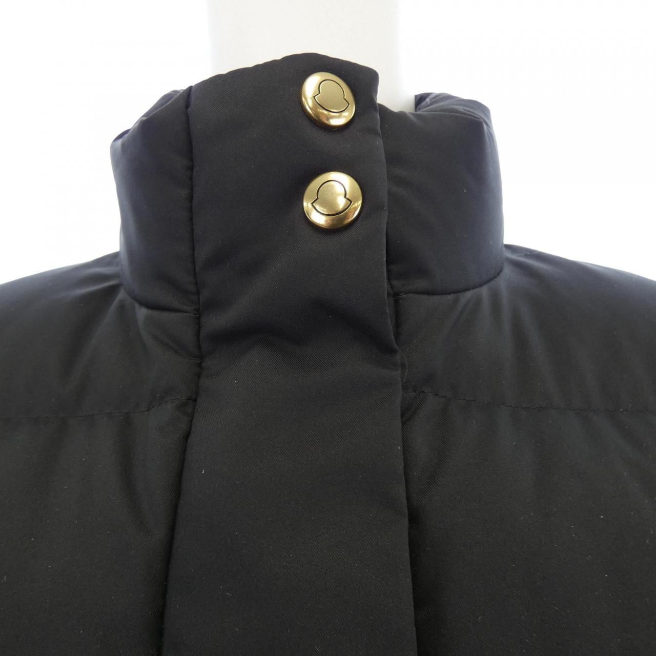 モンクレール MONCLER BESSETTES ダウンジャケット