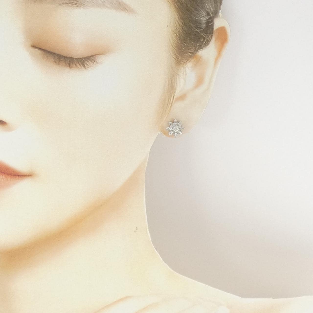 PT ダイヤモンド ピアス 1.0CT