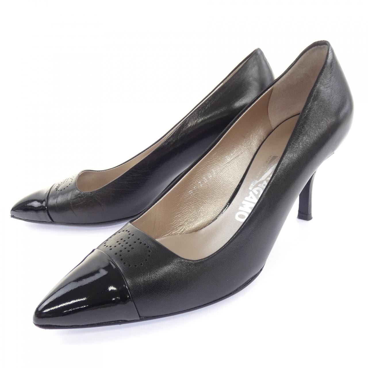 サルヴァトーレフェラガモ SALVATORE FERRAGAMO パンプス
