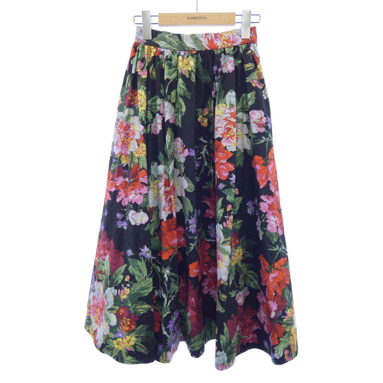 ジェンヌ JENNE スカート