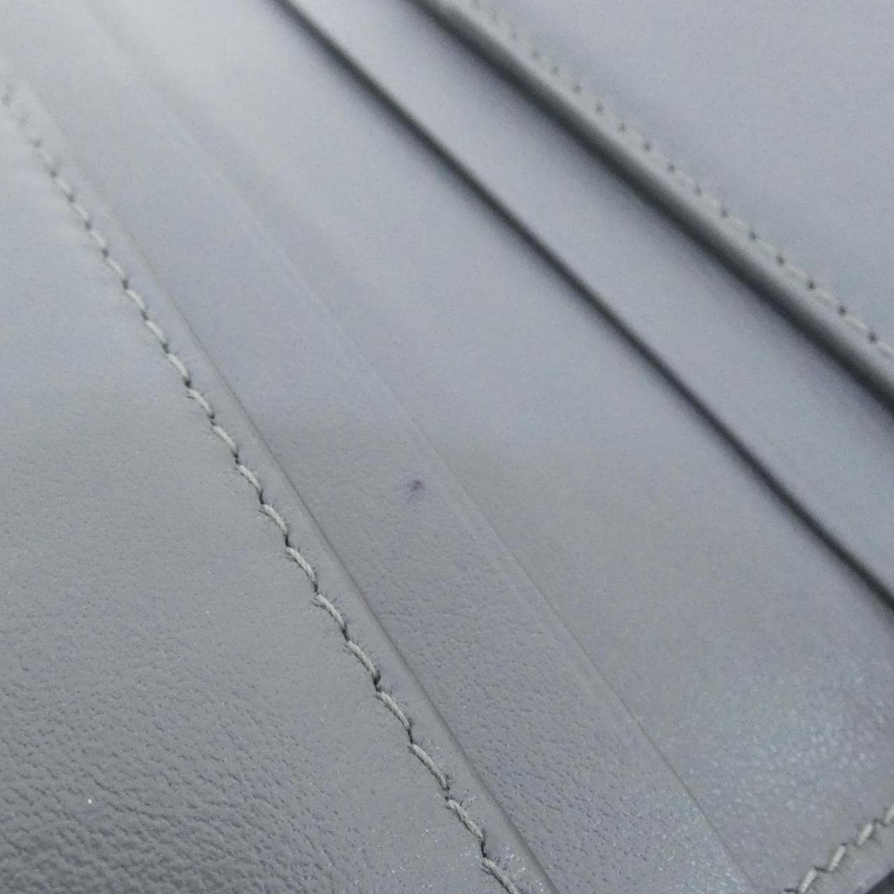 ボッテガヴェネタ 667130 VCQC1 財布