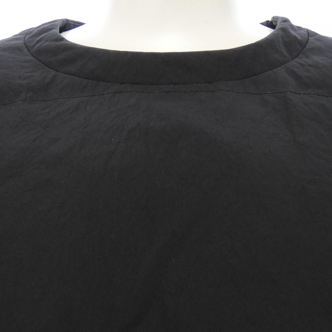 NOMADIS トップス