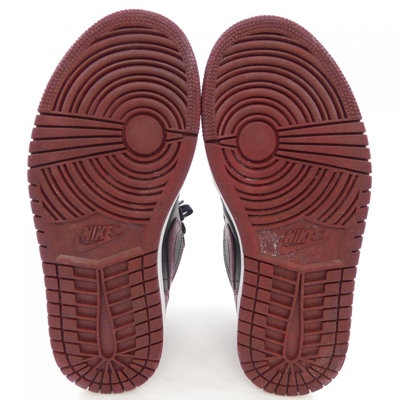 ナイキ NIKE スニーカー