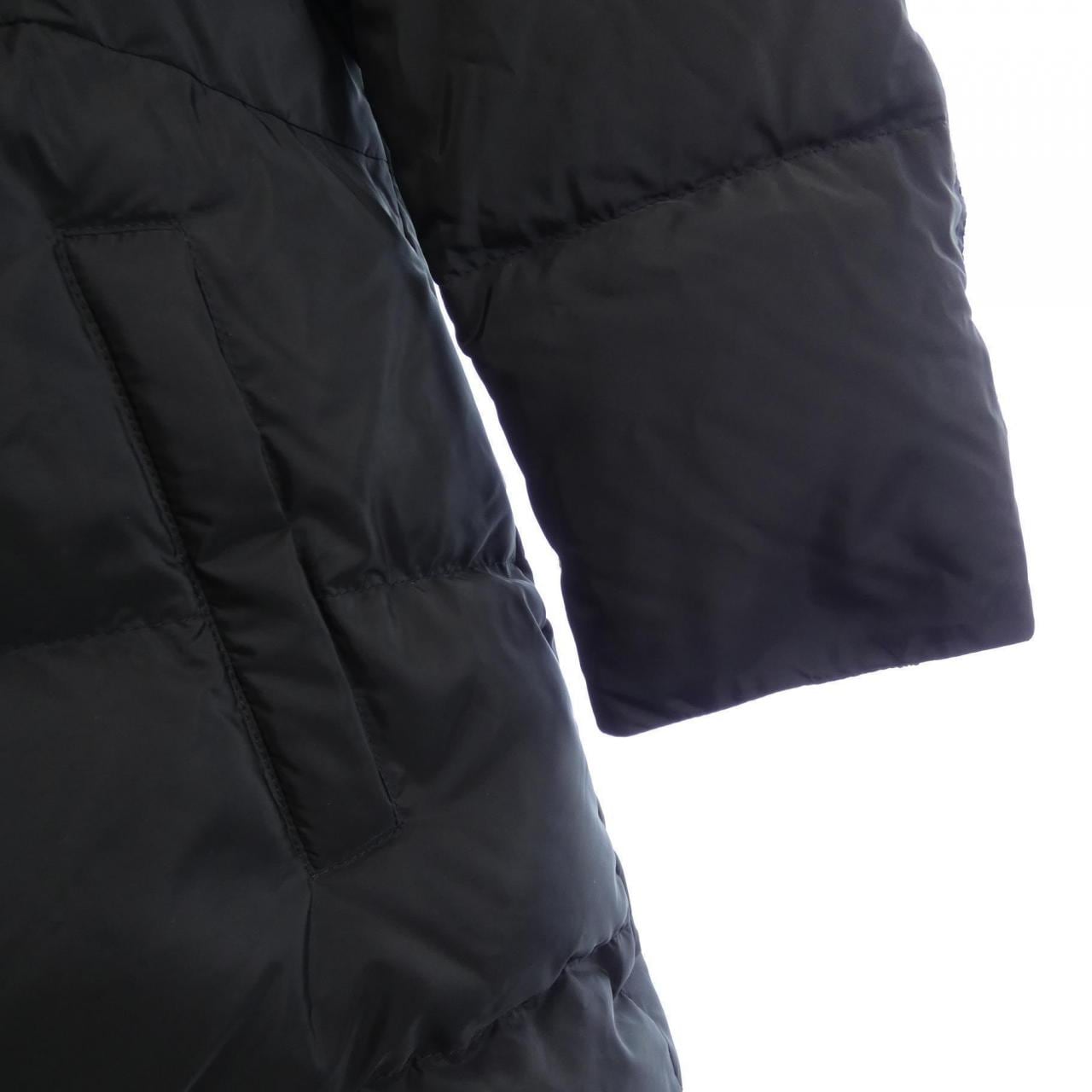 プラダ PRADA トライアングルロゴ 29E117 R212 106O ダウンコート