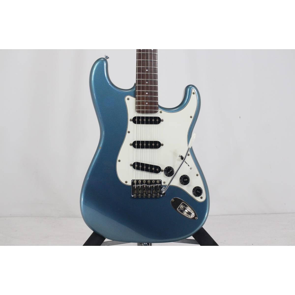 SQUIER ST551