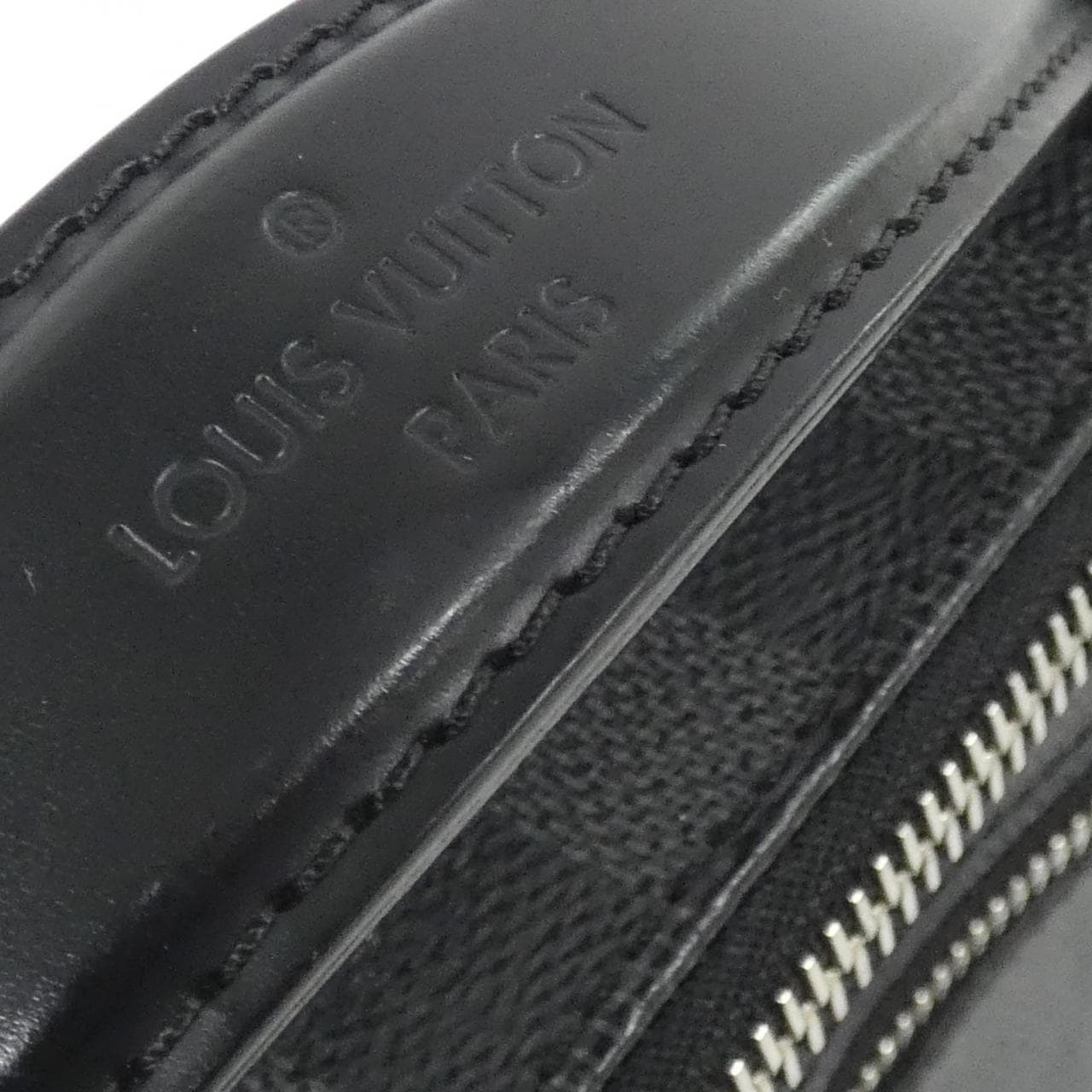 ルイヴィトン ダミエ グラフィット アンブレール N41289 ショルダーバッグ