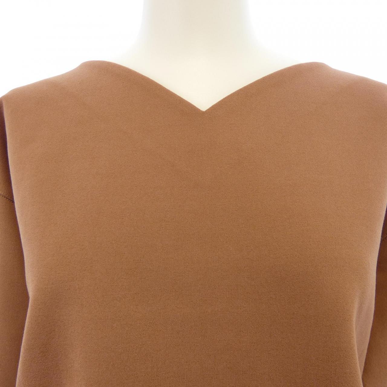 ヴィクトリアベッカム VICTORIA BECKHAM トップス