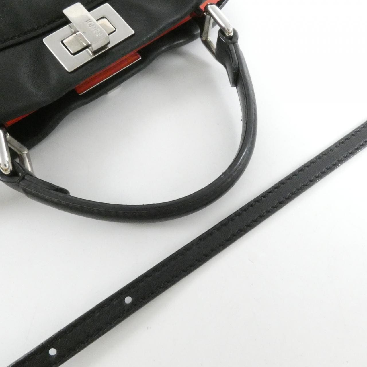 フェンディ バッグバグズ　 ピーカブー ミニ 8BN244 68M バッグ