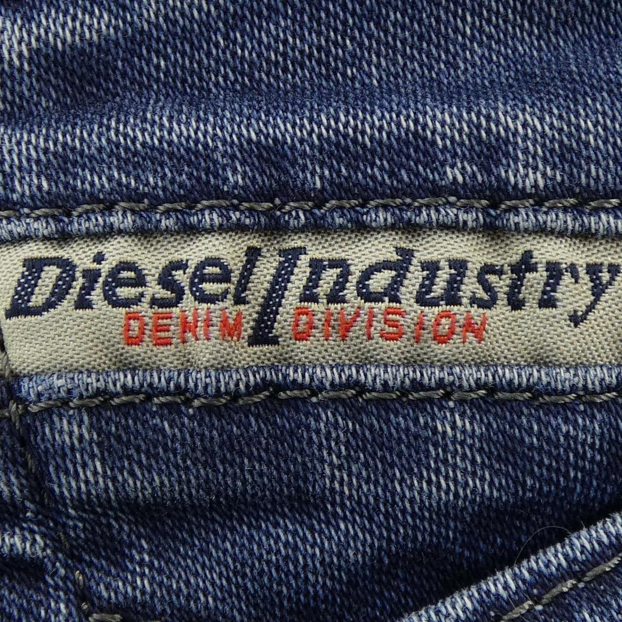 ディーゼル DIESEL ジーンズ