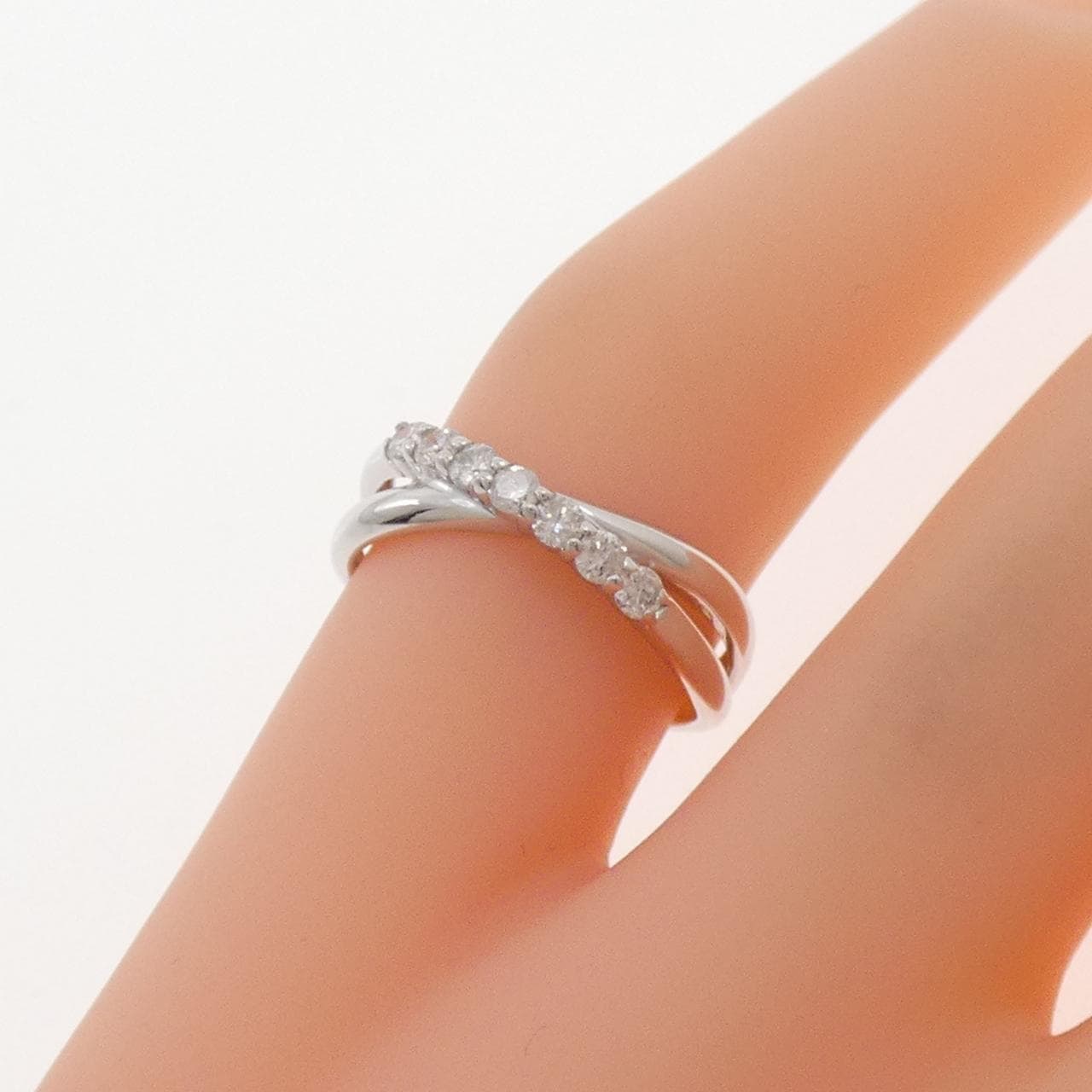 K10WG ダイヤモンド リング 0.19CT