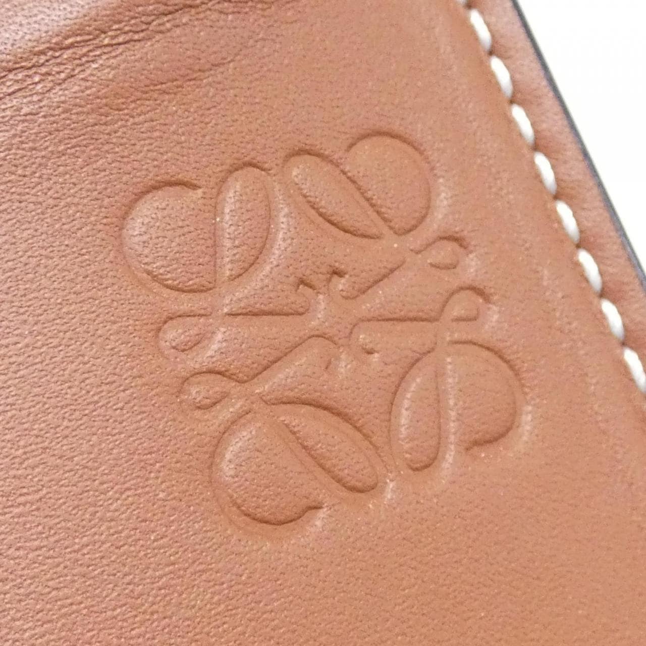 ロエベ ゲート ポケット C650Z42X34 ショルダーバッグ