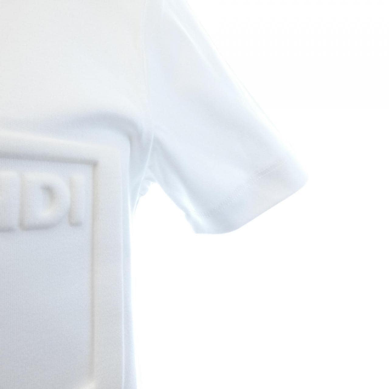 フェンディ FENDI FS7389 AFLD Tシャツ