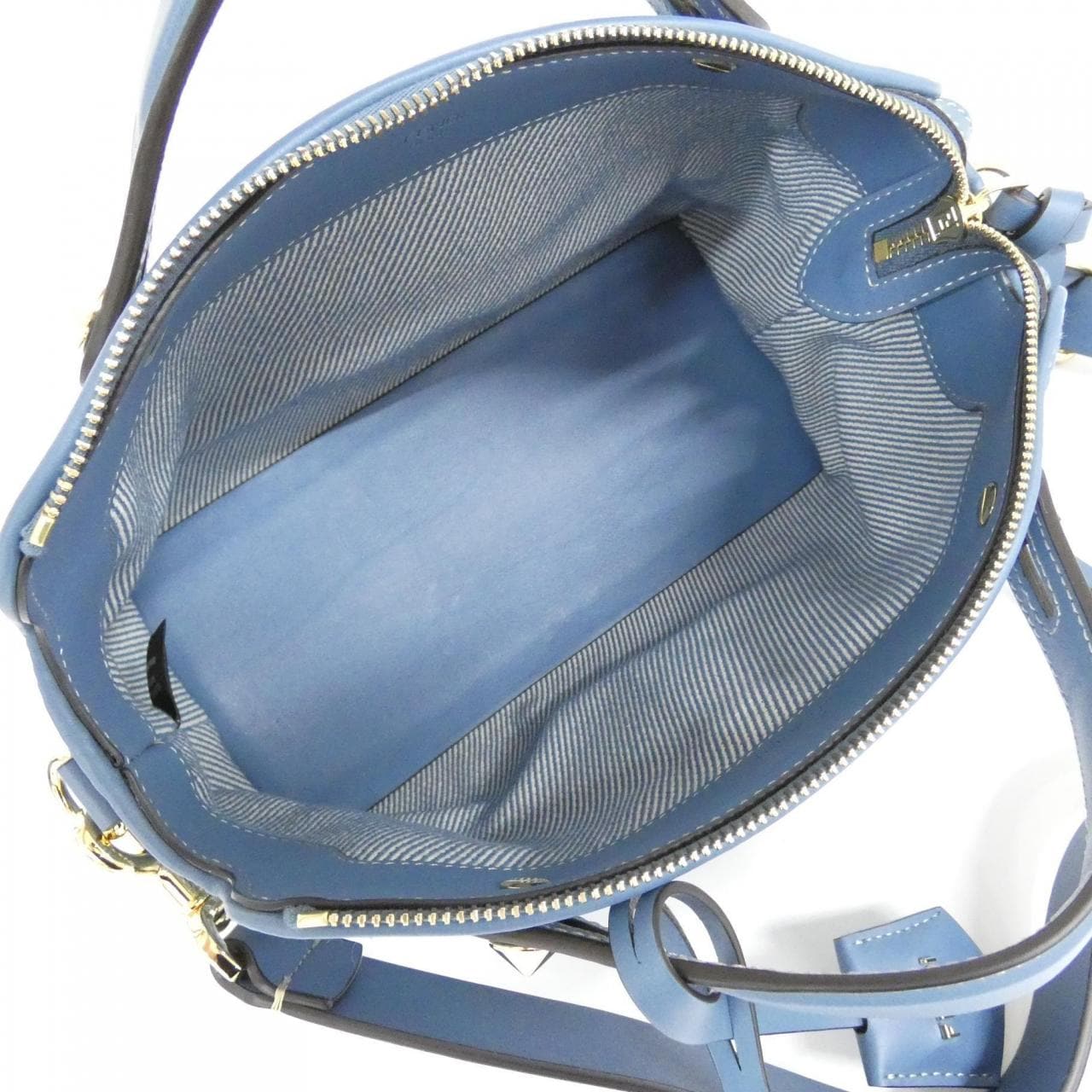 【新品】フェンディ バイ ザ ウェイ ソフト ミディアム 8BL155 AUPX バッグ