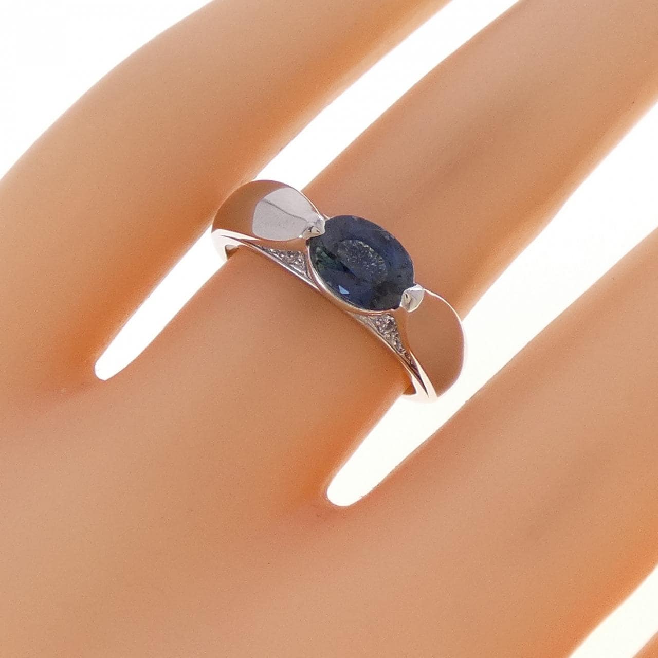 PT900 サファイヤ リング 1.15CT