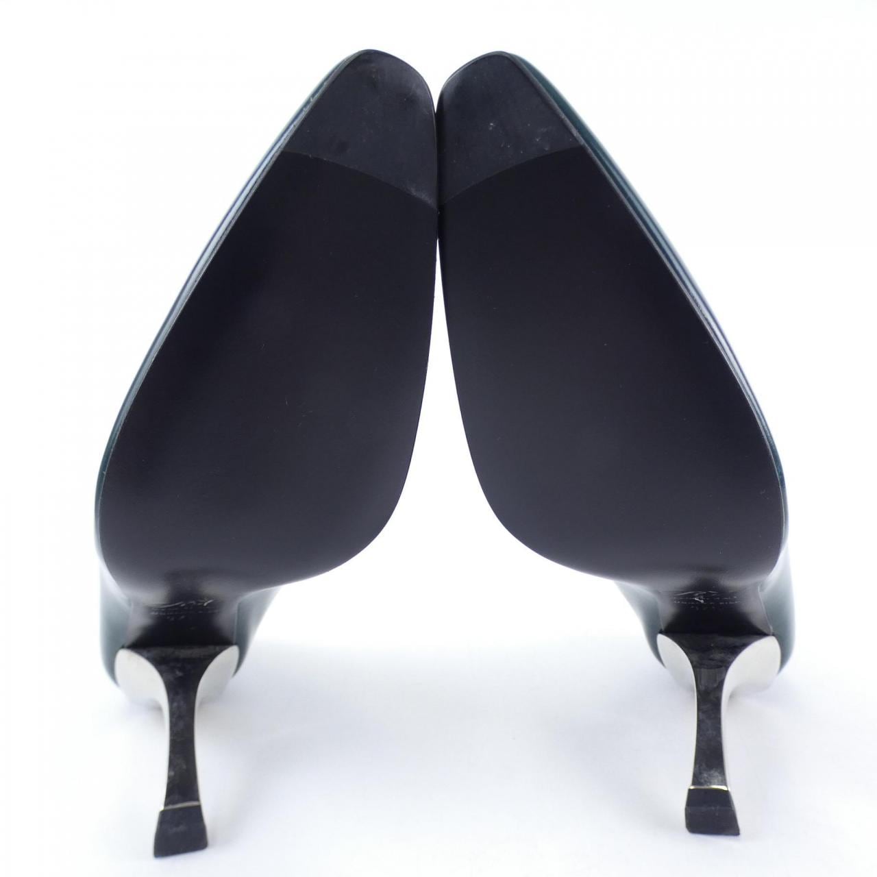 ロジェヴィヴィエ ROGER VIVIER パンプス