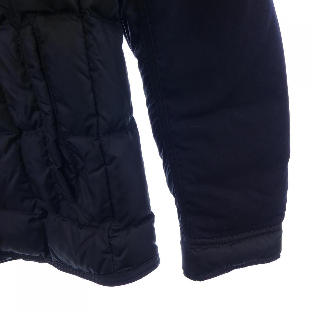 モンクレール MONCLER ダウンジャケット