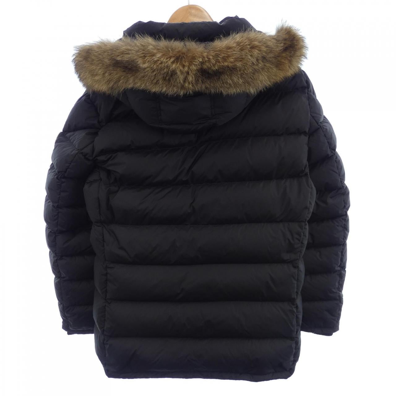 モンクレール MONCLER ダウンジャケット
