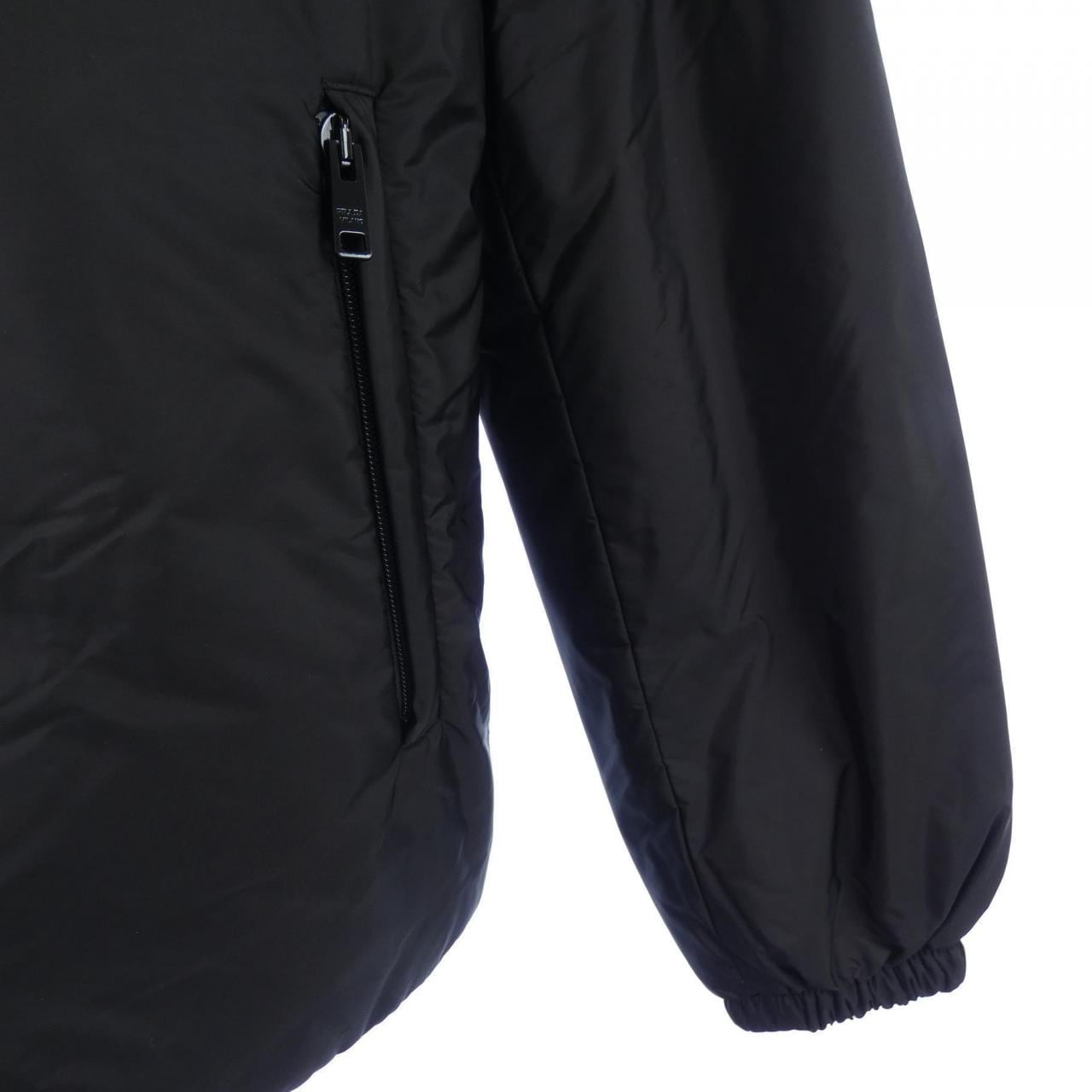 プラダ PRADA トライアングルロゴ SGN955 S191 1WQ9 ダウンジャケット