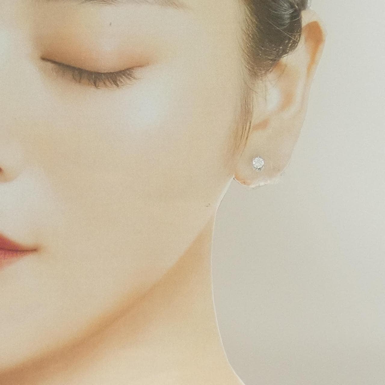 PT900 ソリティア ダイヤモンド ピアス 0.41CT