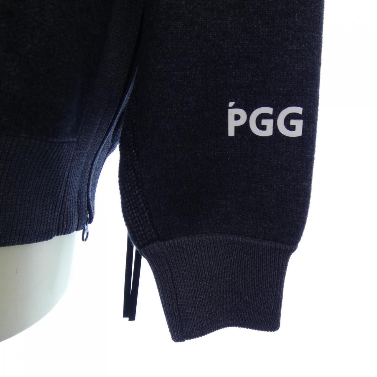 ピージージー PGG ニット