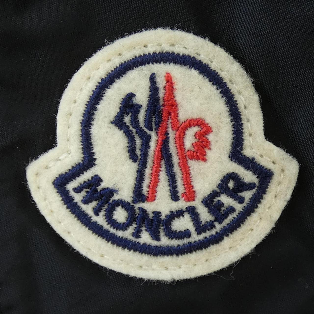 MONCLER蒙克勒·布盧森
