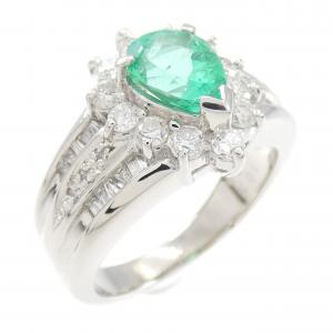 emerald ring