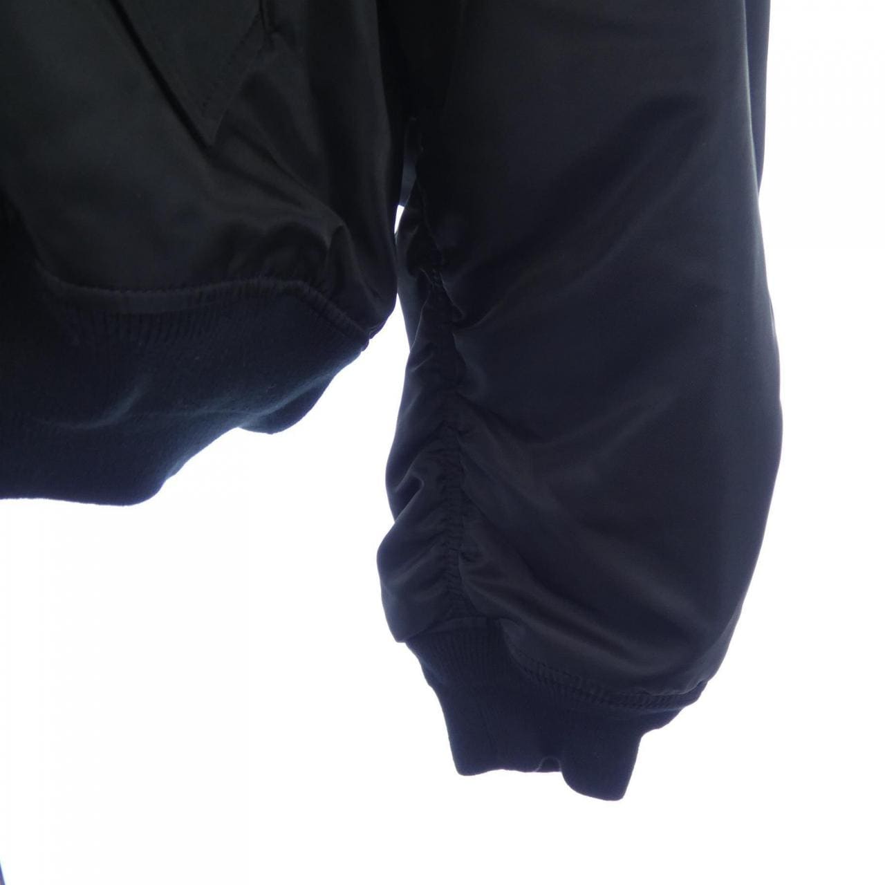 バレンシアガ BALENCIAGA 763434 TN027 UNISEX ブルゾン