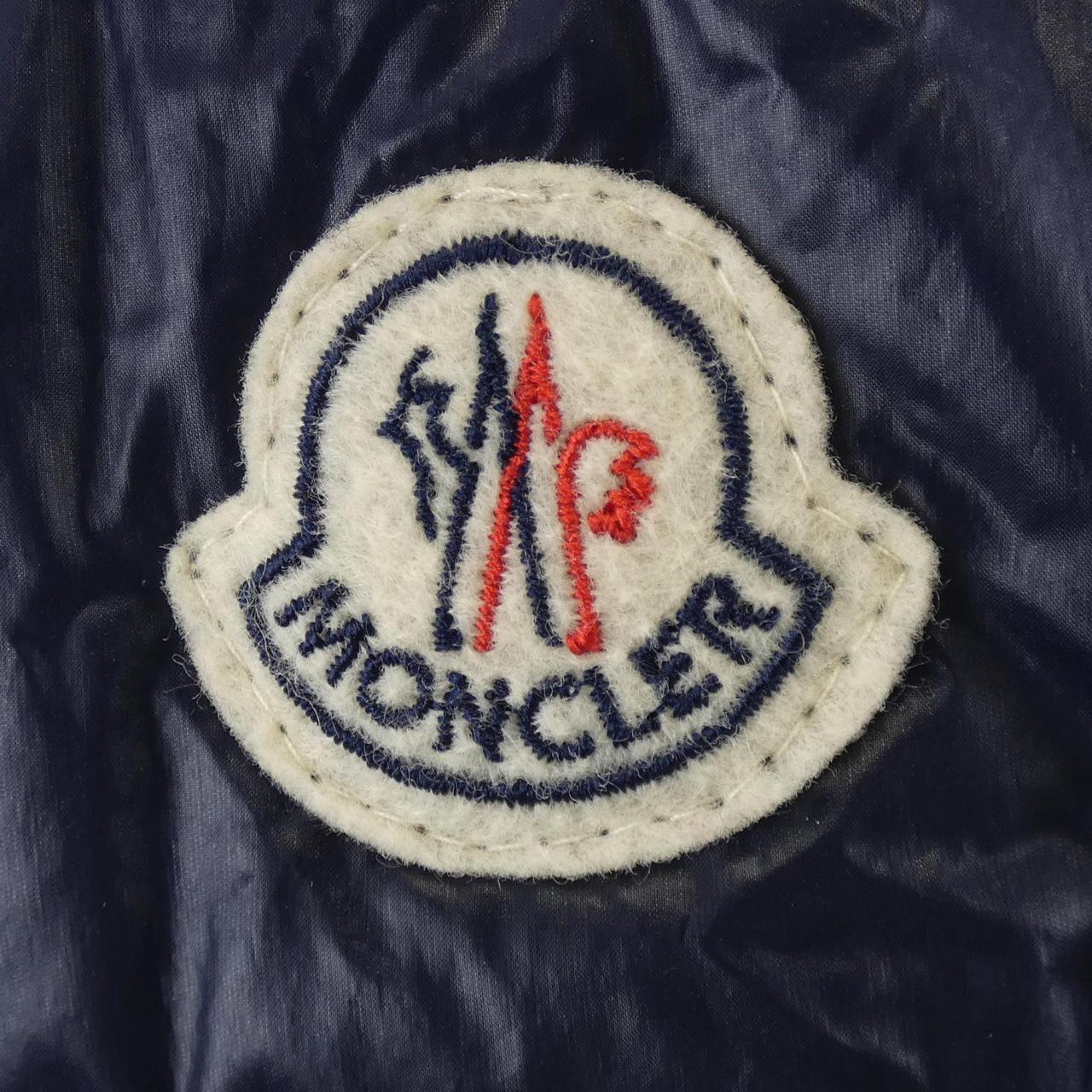 モンクレール MONCLER ダウンジャケット