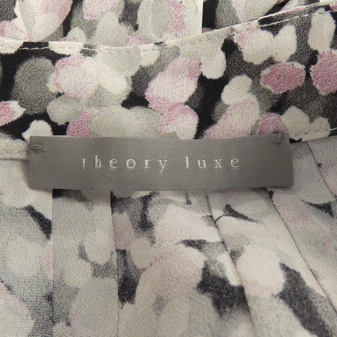 セオリーリュクス Theory luxe 03-4308235 トップス