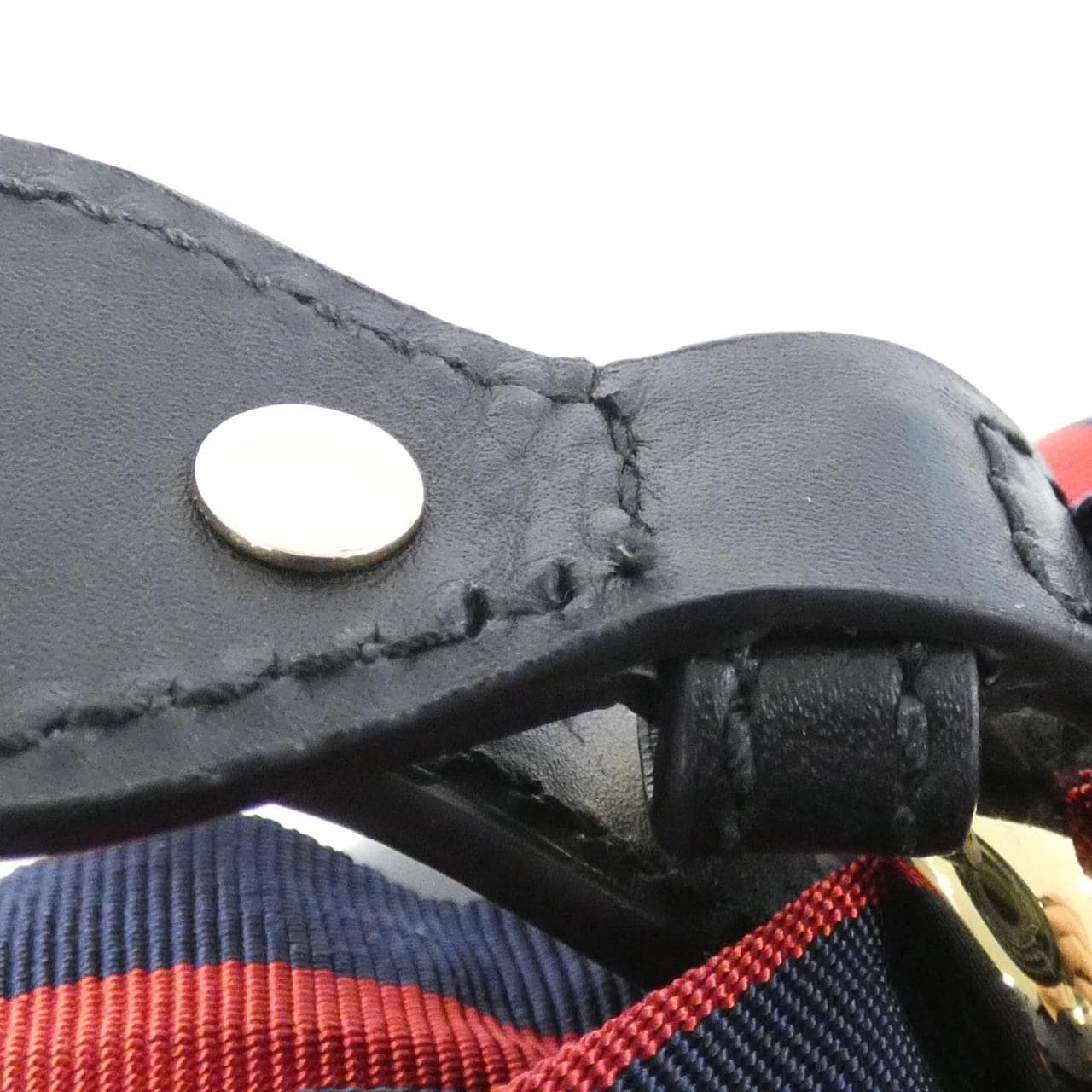 古驰SYLVIE 421882 CVLEG单肩包