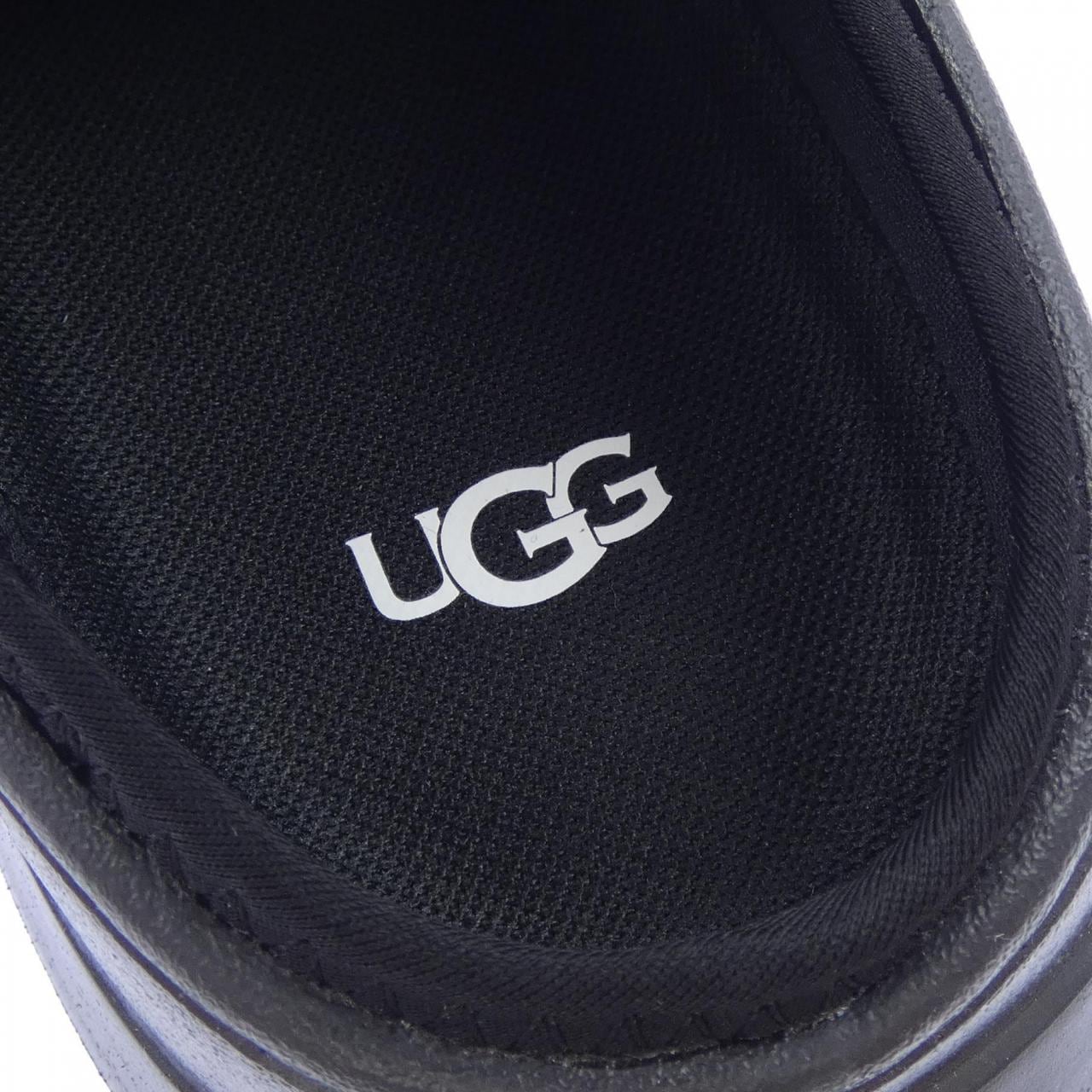 アグ UGG サンダル