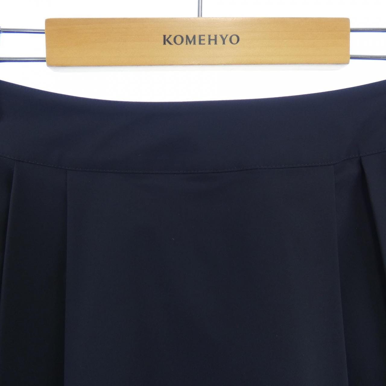 トゥービーシック TO BE CHIC スカート