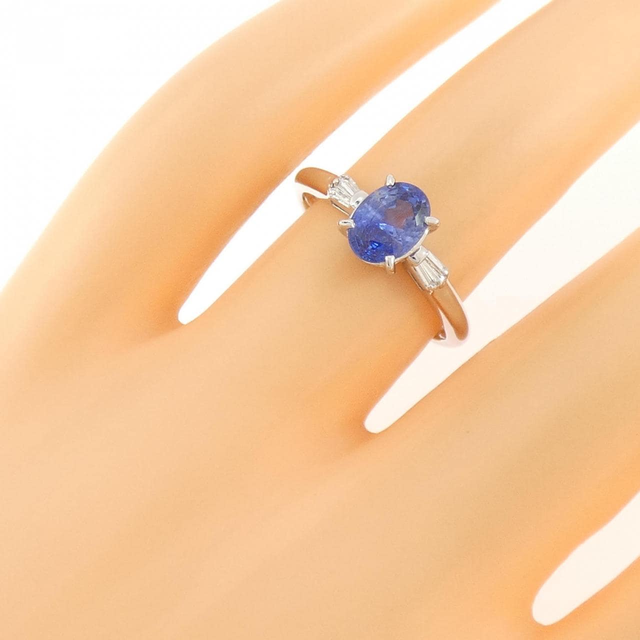 PT900 サファイヤ リング 1.102CT