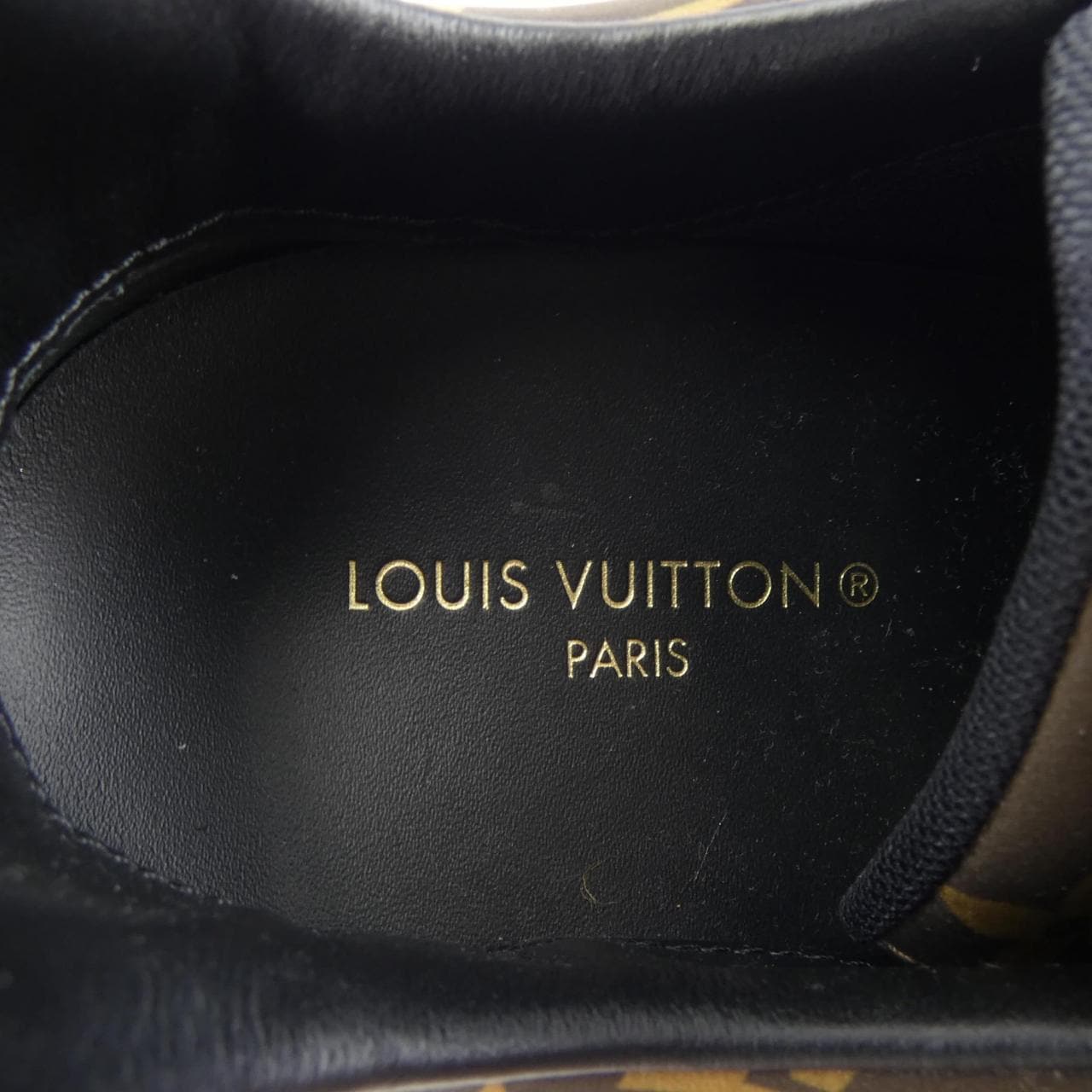 ルイヴィトン LOUIS VUITTON スニーカー