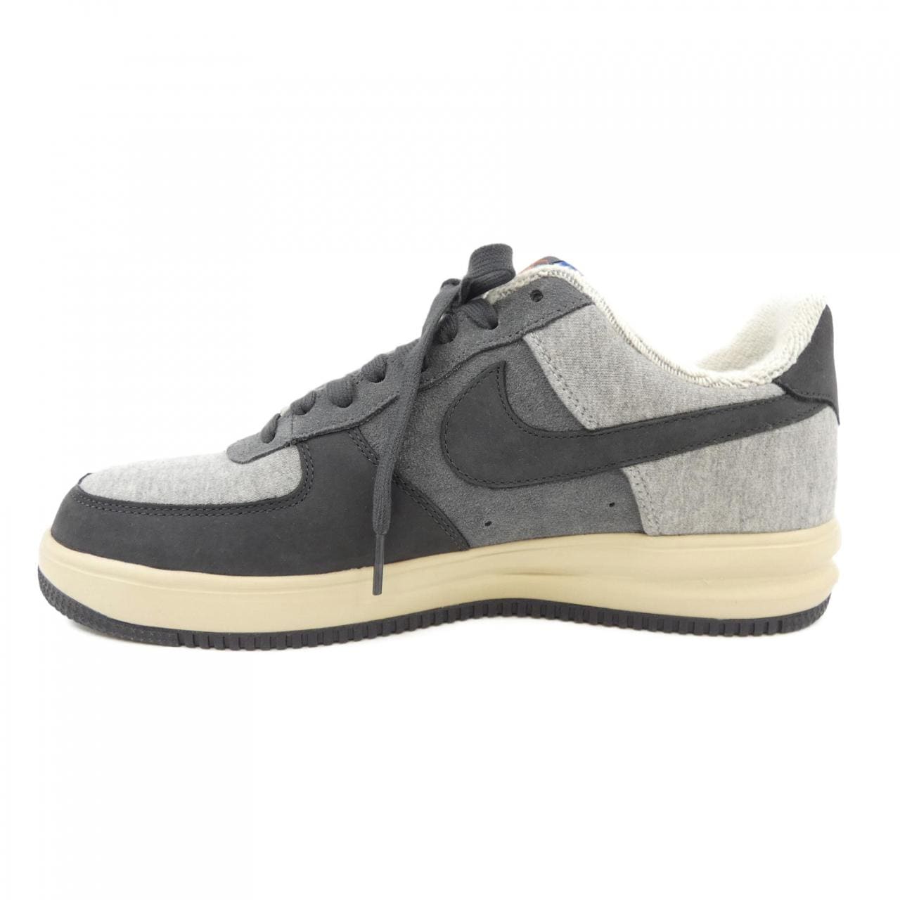 ナイキ NIKE スニーカー