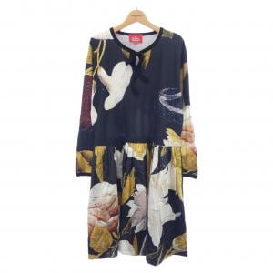 ヴィヴィアンウエストウッドレッド Vivienne Westwood RED LABEL ワンピース