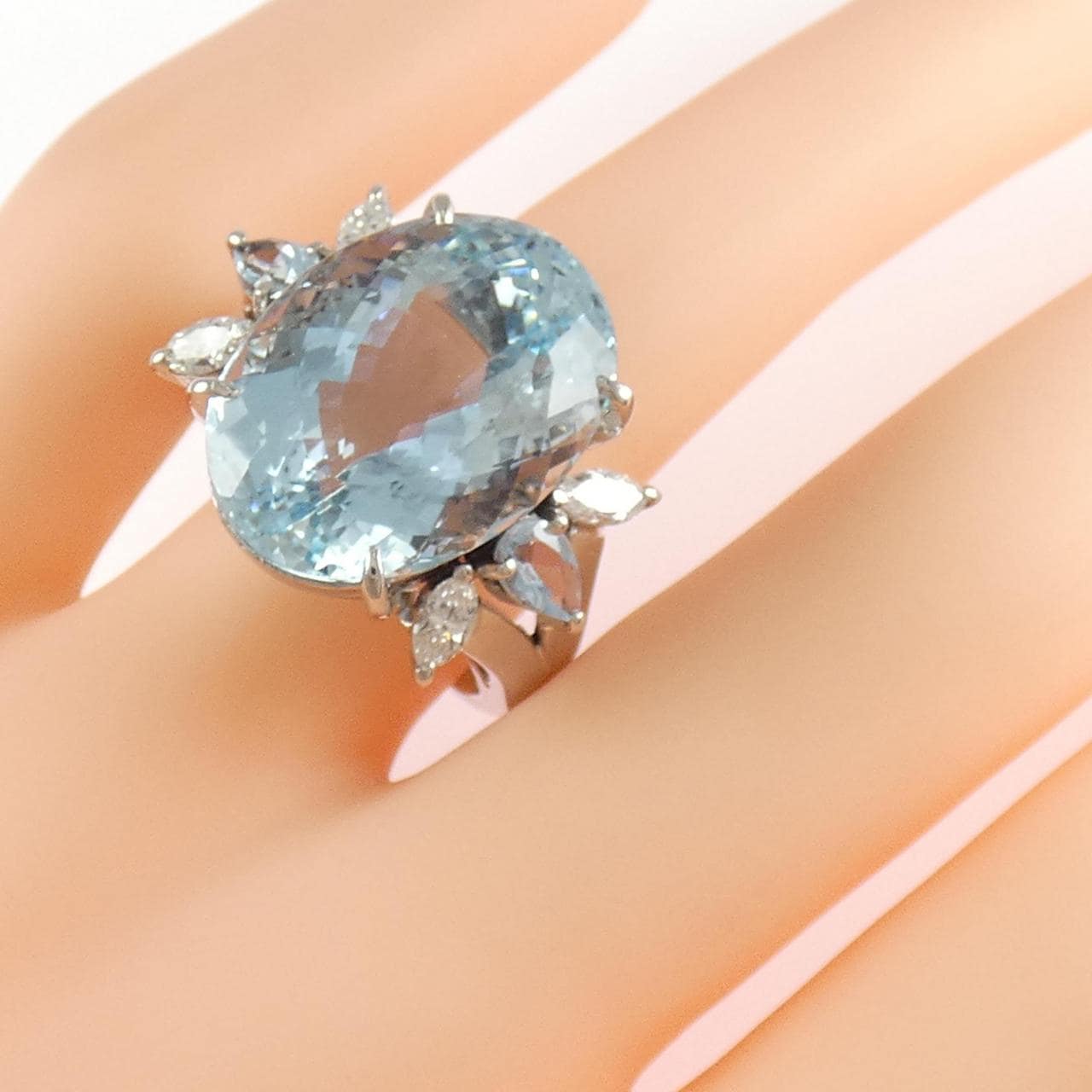 PT900 アクアマリン リング 15.30CT