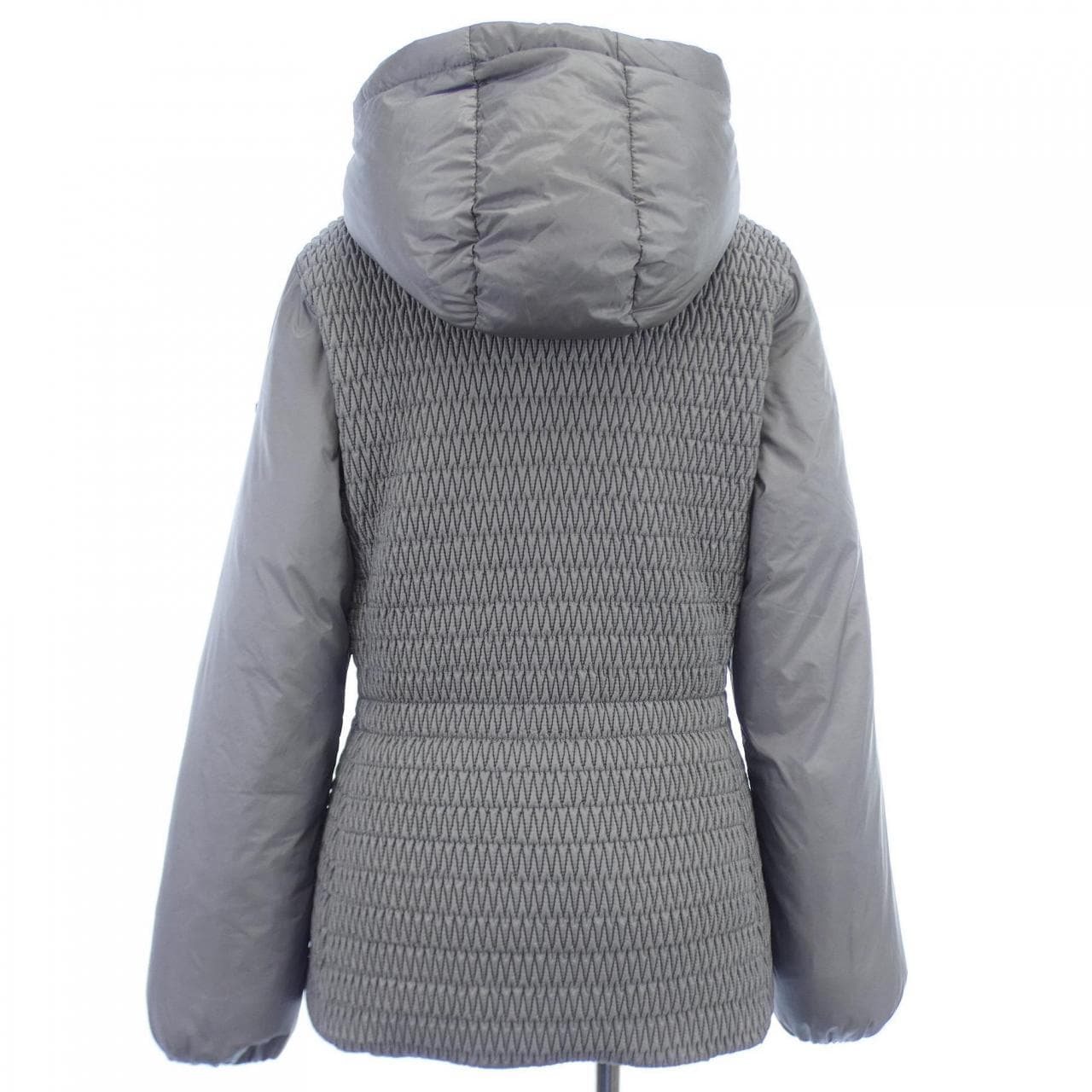 モンクレール MONCLER ダウンジャケット