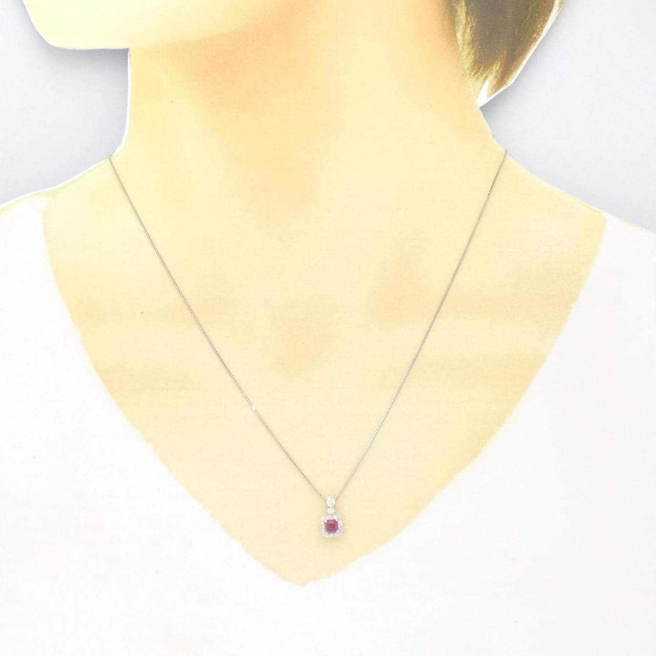[BRAND NEW] PT Ruby Necklace 0.29CT