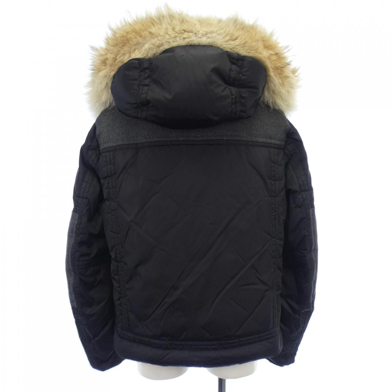 モンクレール MONCLER ダウンジャケット