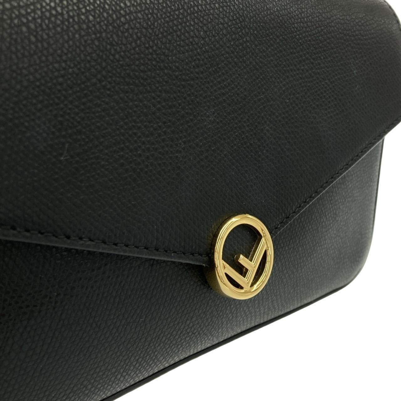 フェンディ 8BS032 A18B ショルダーバッグ