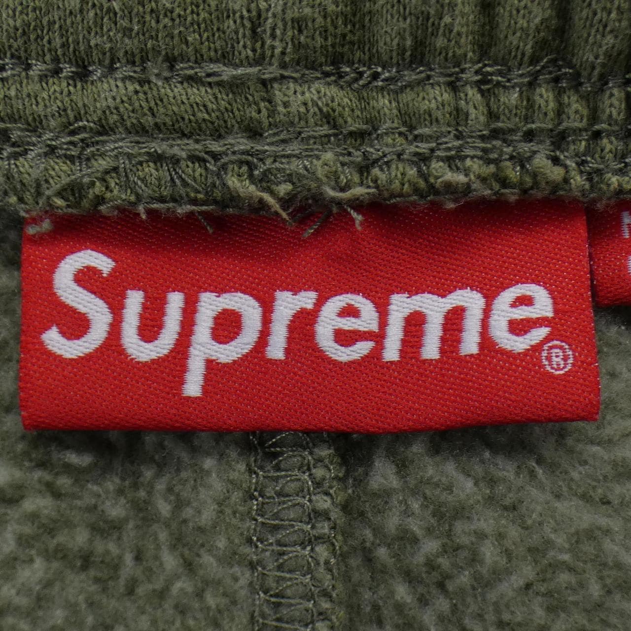 シュプリーム SUPREME Small Box パンツ