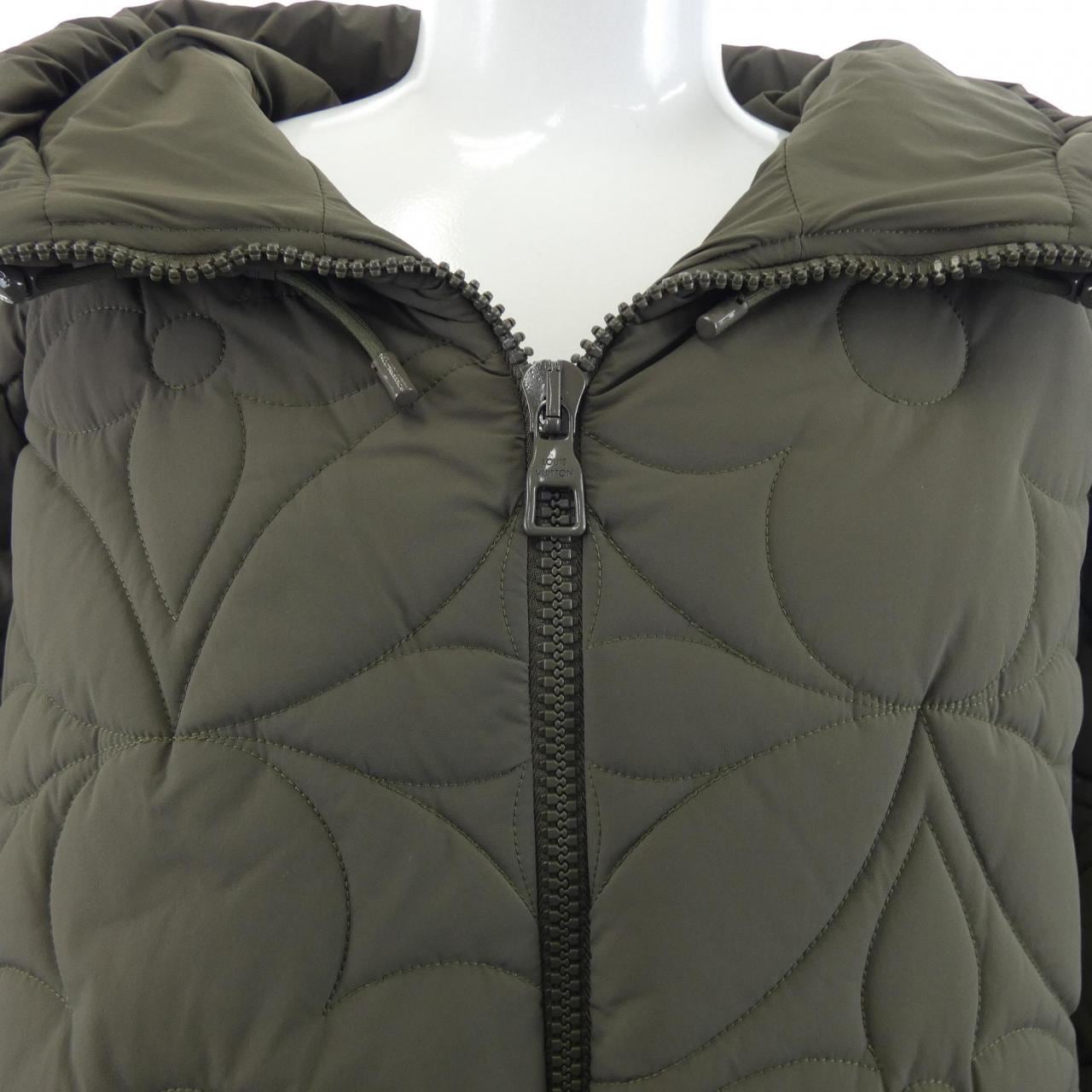 ルイヴィトン LOUIS VUITTON LVSEフラワーキルテッドフーディジャケット HMB47WPPX ジャケット