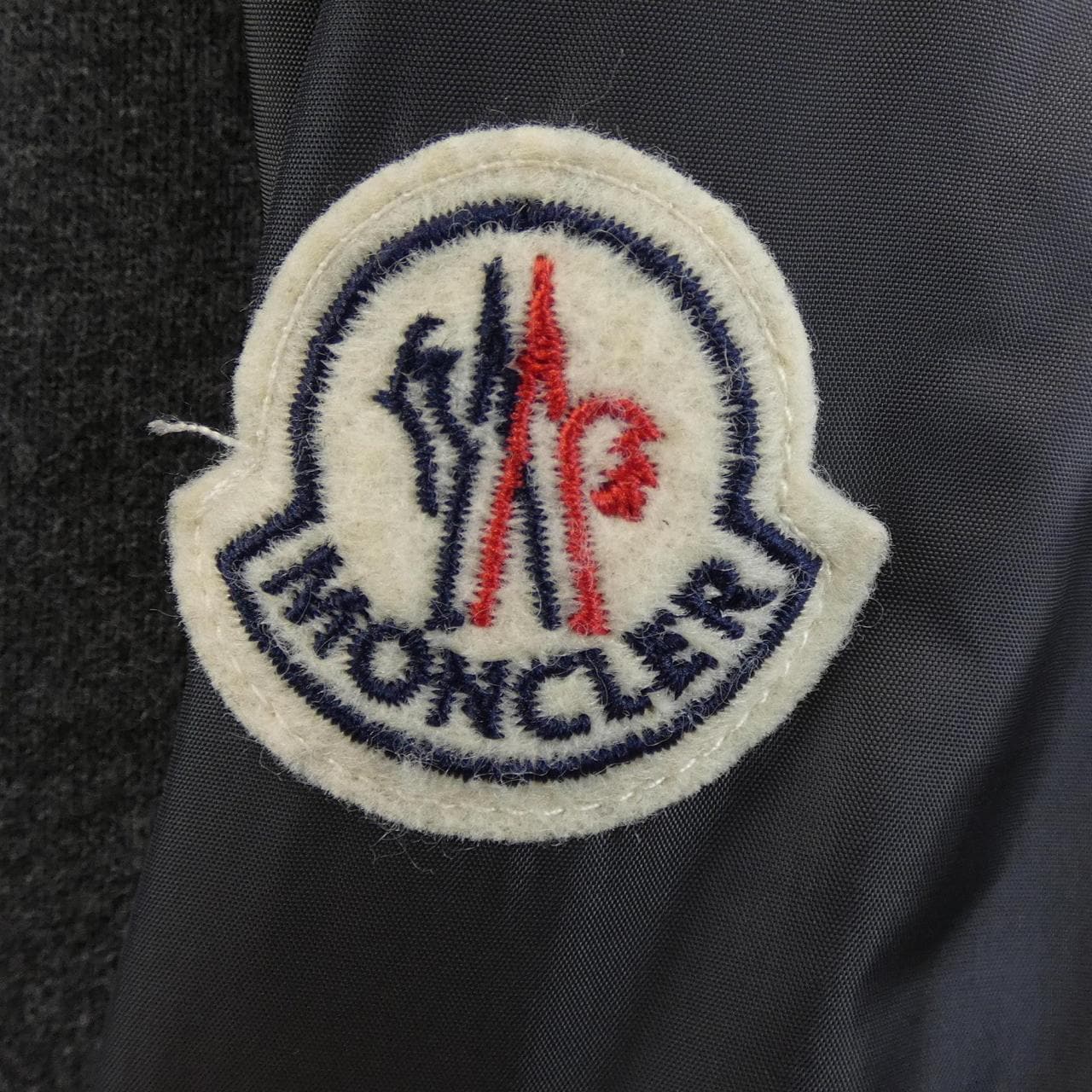モンクレール MONCLER 20918403300 ブルゾン