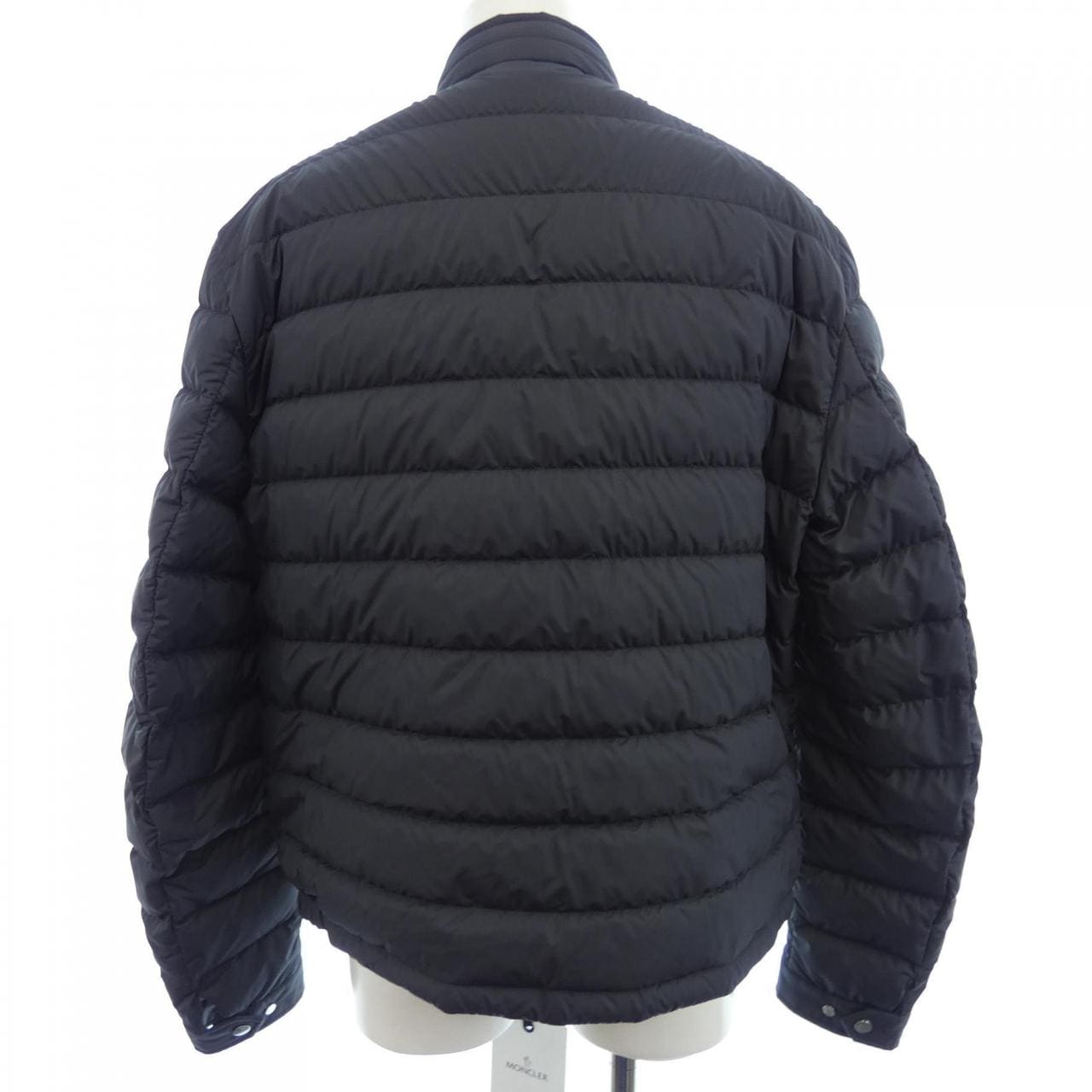 モンクレール MONCLER ダウンジャケット
