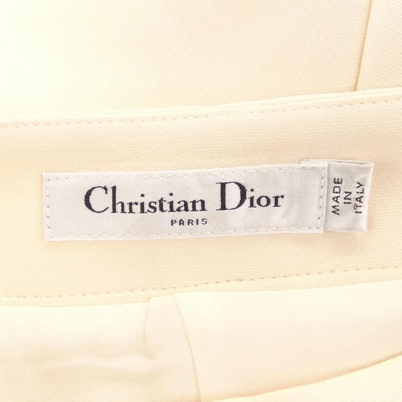 クリスチャンディオール CHRISTIAN DIOR 341P03A1166 ショートパンツ