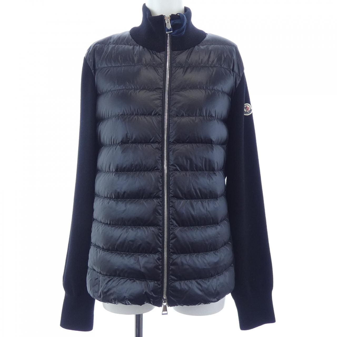 モンクレール MONCLER 10939B00025 ダウンジャケット