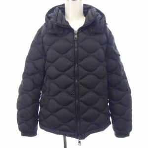 モンクレール MONCLER ダウンジャケット