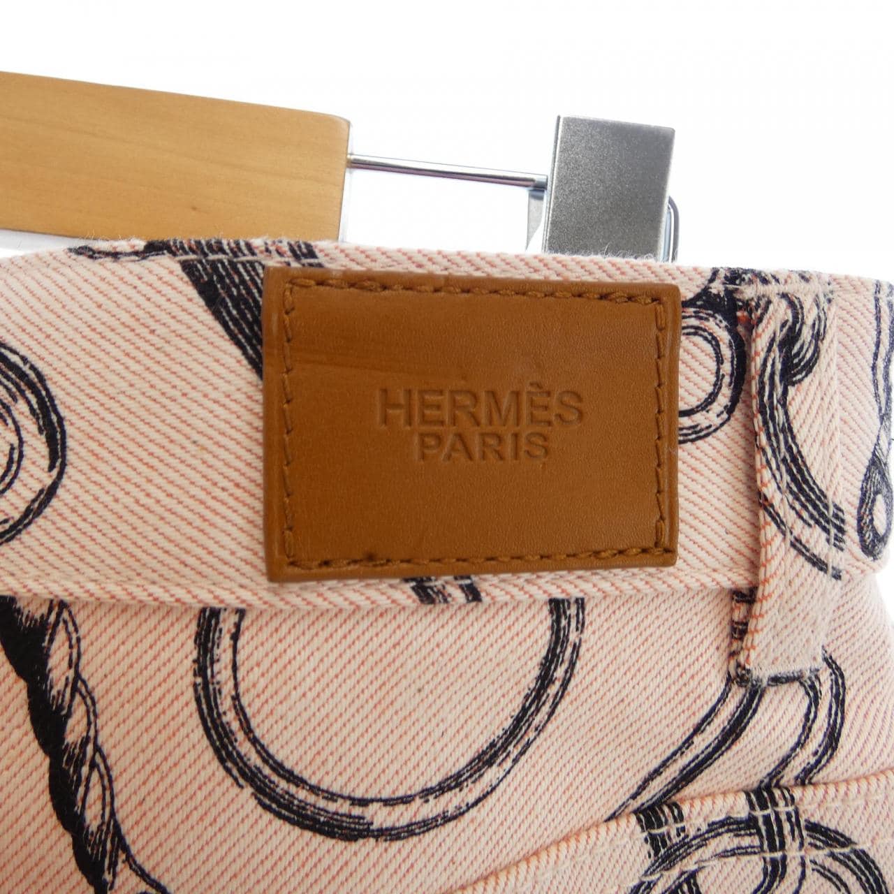 エルメス HERMES カレイドスコープエフェクトフィネス クルードセル カルトゥッシュ 4H0462DD ショートパンツ