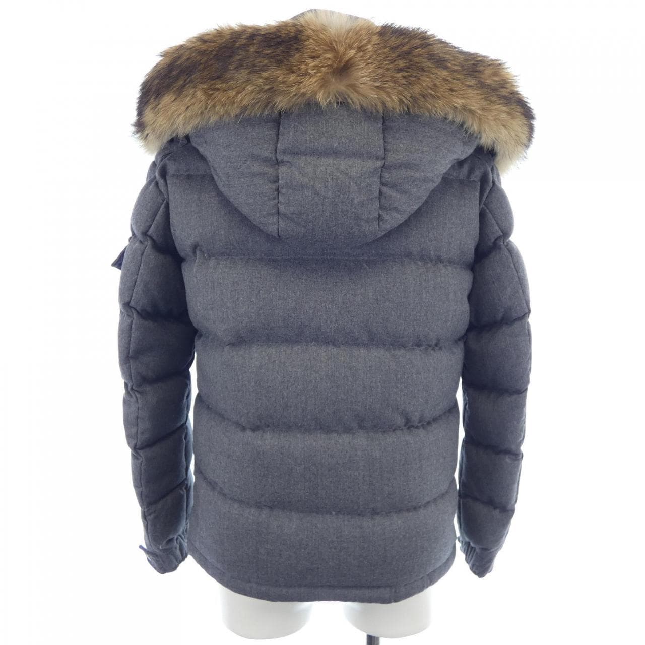 モンクレール MONCLER ダウンジャケット